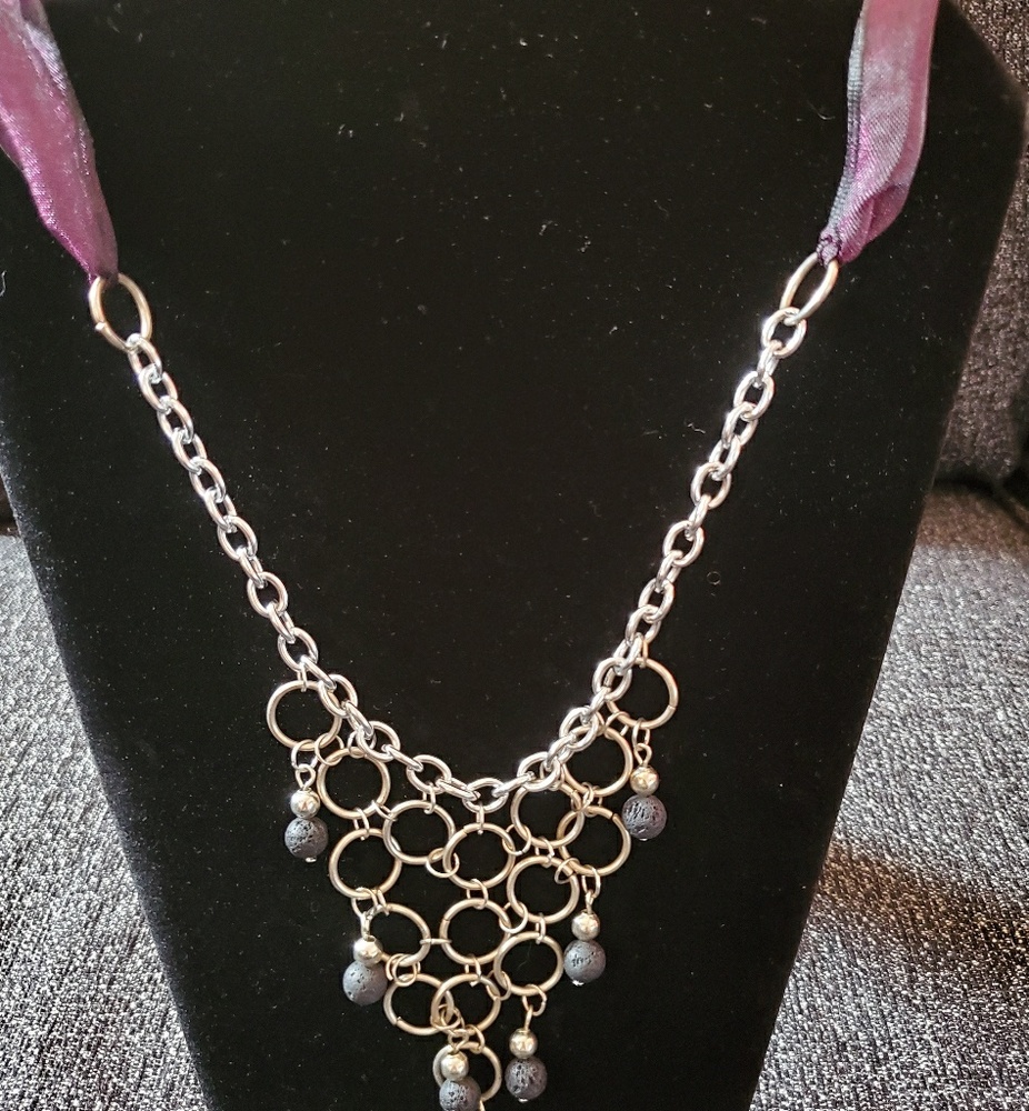 Silver necklace with lace
